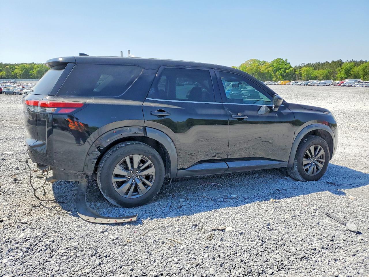 NISSAN PATHFINDER 2022 — 4