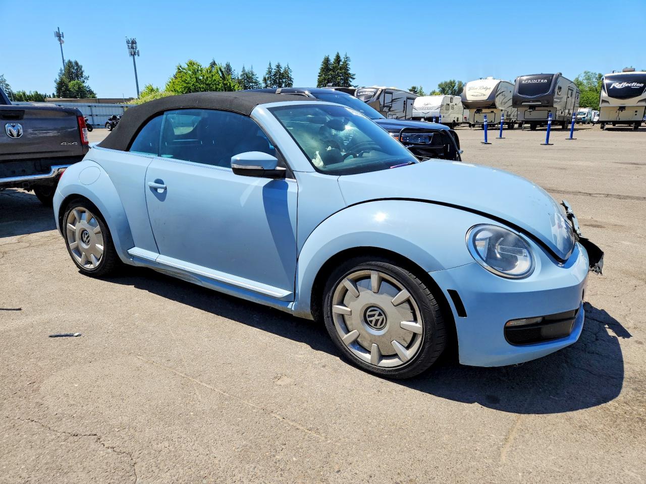 VOLKSWAGEN BEETLE 2013 — 5