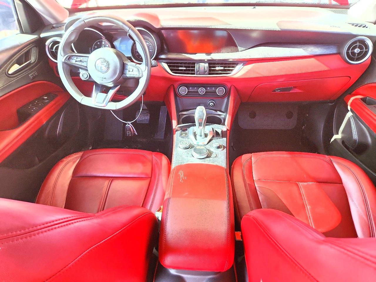ALFA ROMEO STELVIO 2021 — 9
