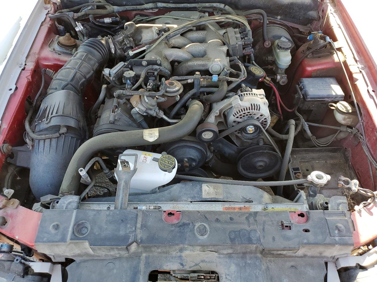 FORD MUSTANG 2000 — 12
