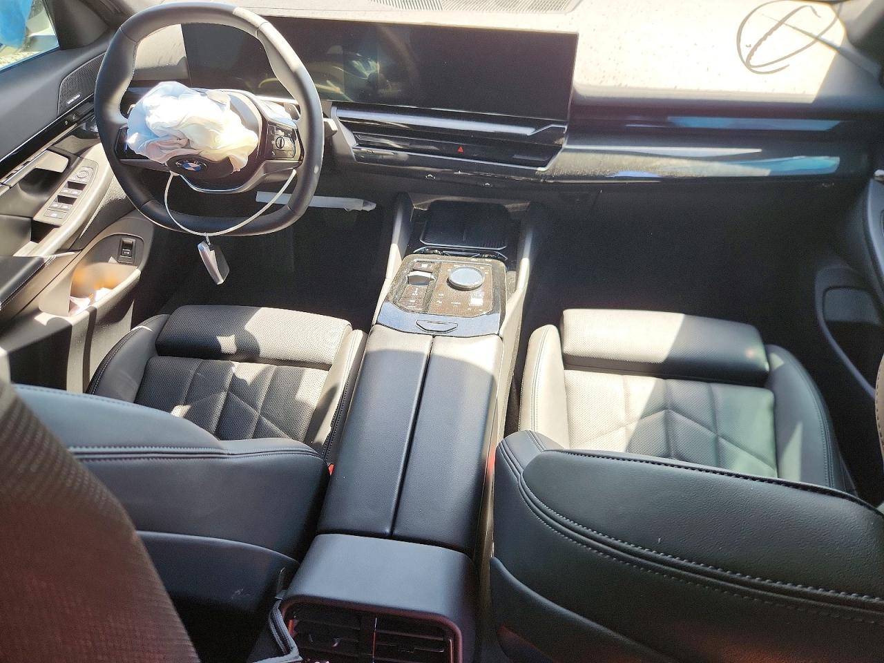 BMW 530 2025 — 9
