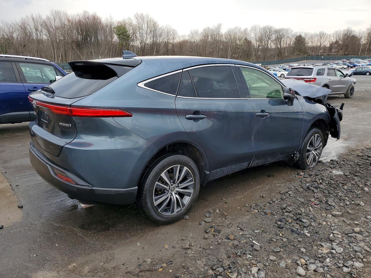 TOYOTA VENZA 2022 — 4