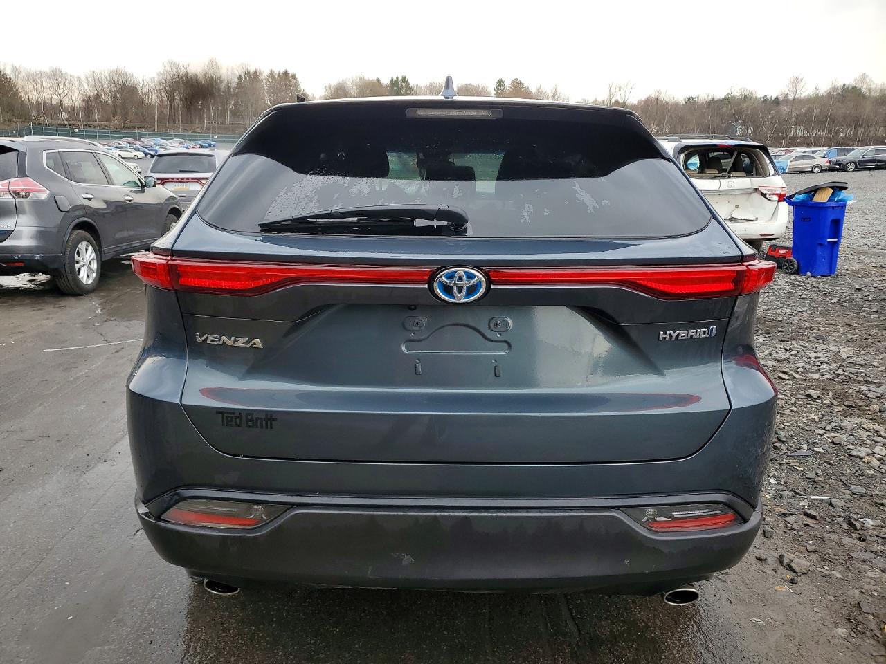 TOYOTA VENZA 2022 — 7
