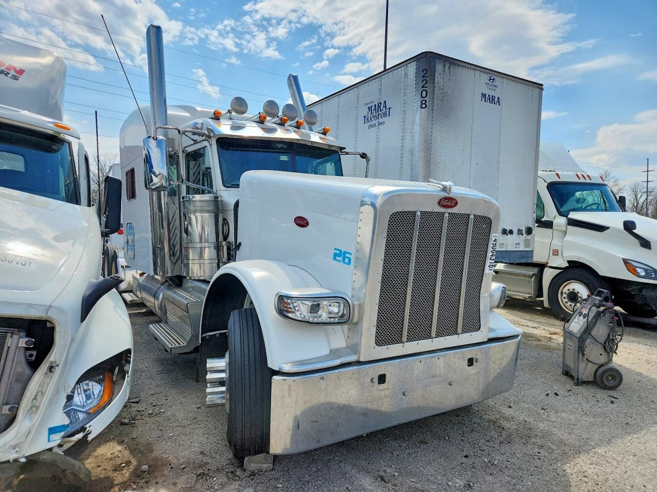 2023 PETERBILT 389