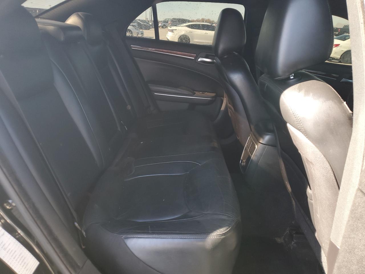 CHRYSLER 300 2012 — 11