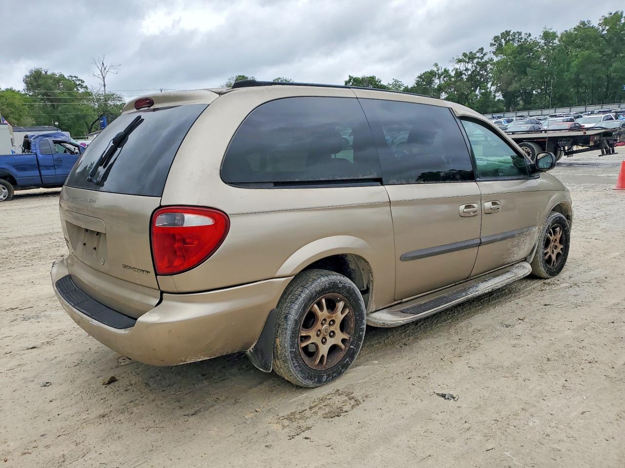DODGE GRAND CARAVAN 2003 — 4
