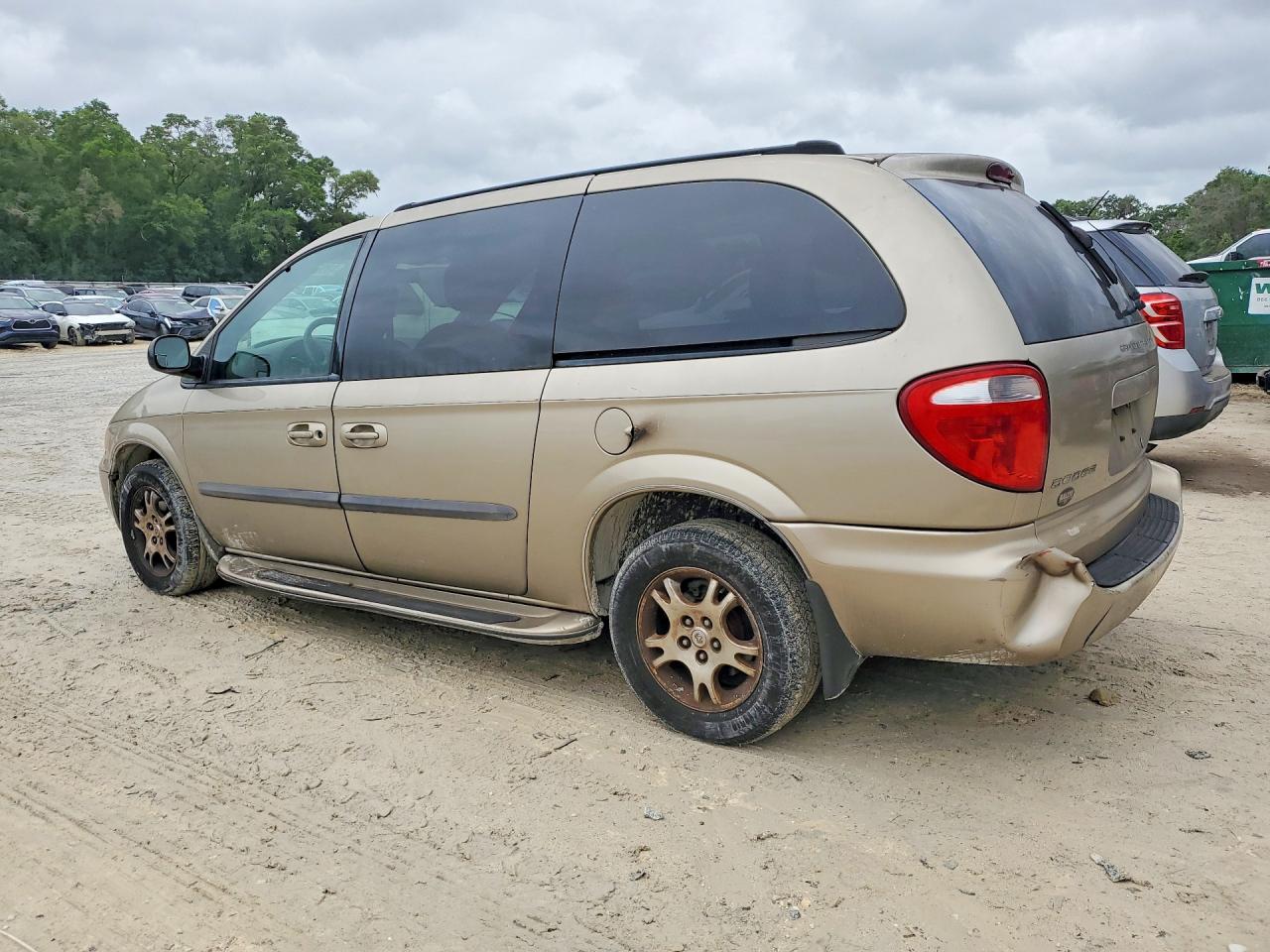 DODGE GRAND CARAVAN 2003 — 3