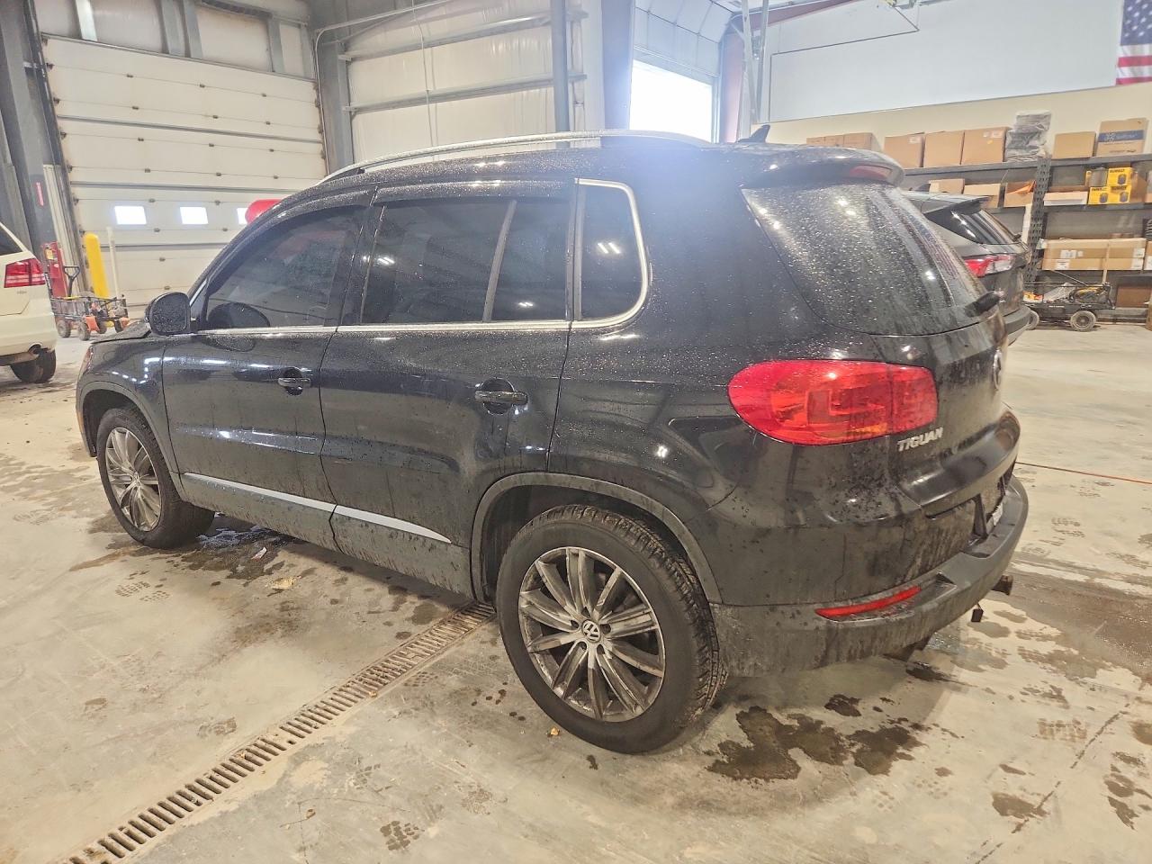 VOLKSWAGEN TIGUAN 2012 — 3