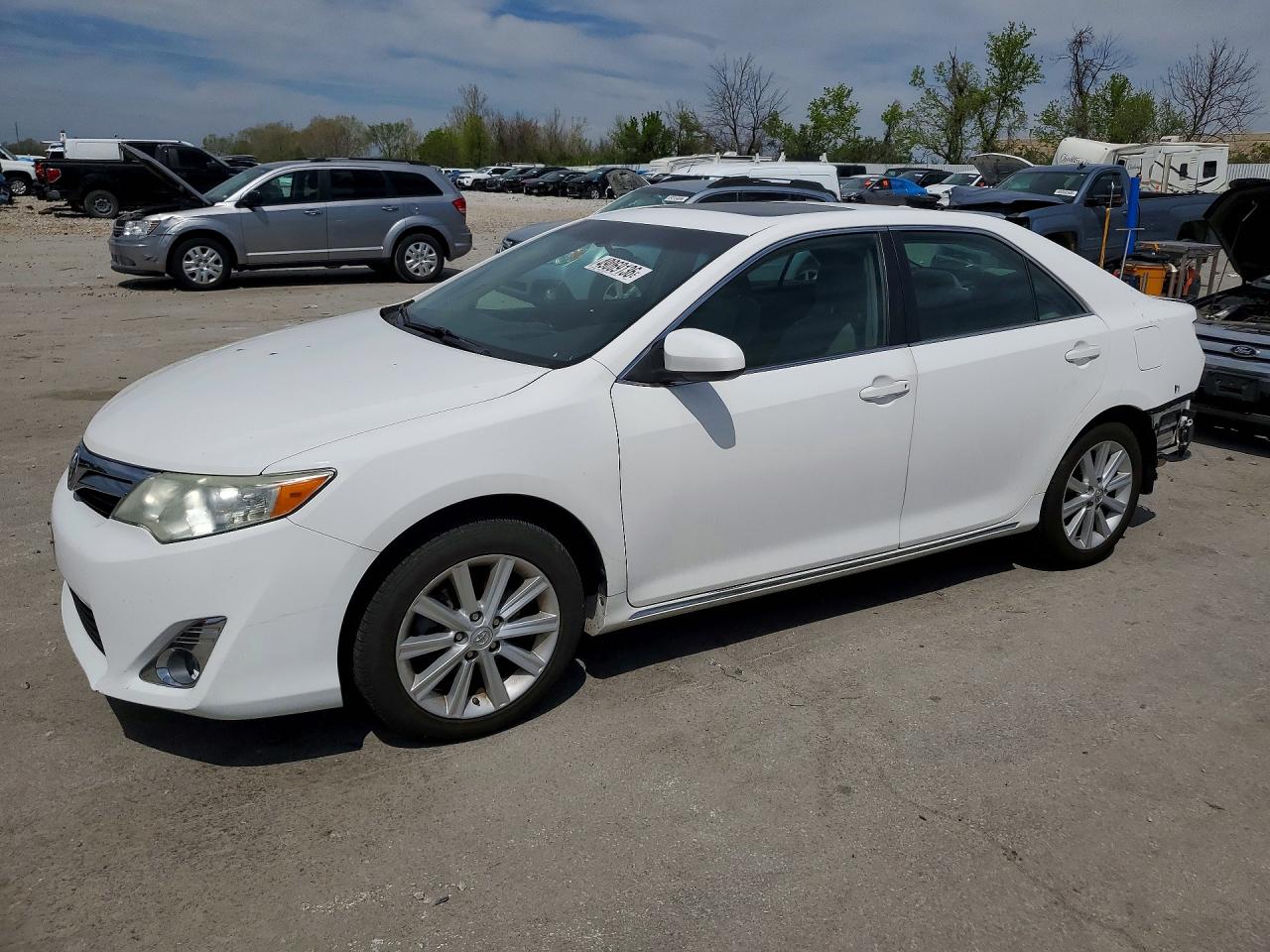 TOYOTA CAMRY 2014 — 2