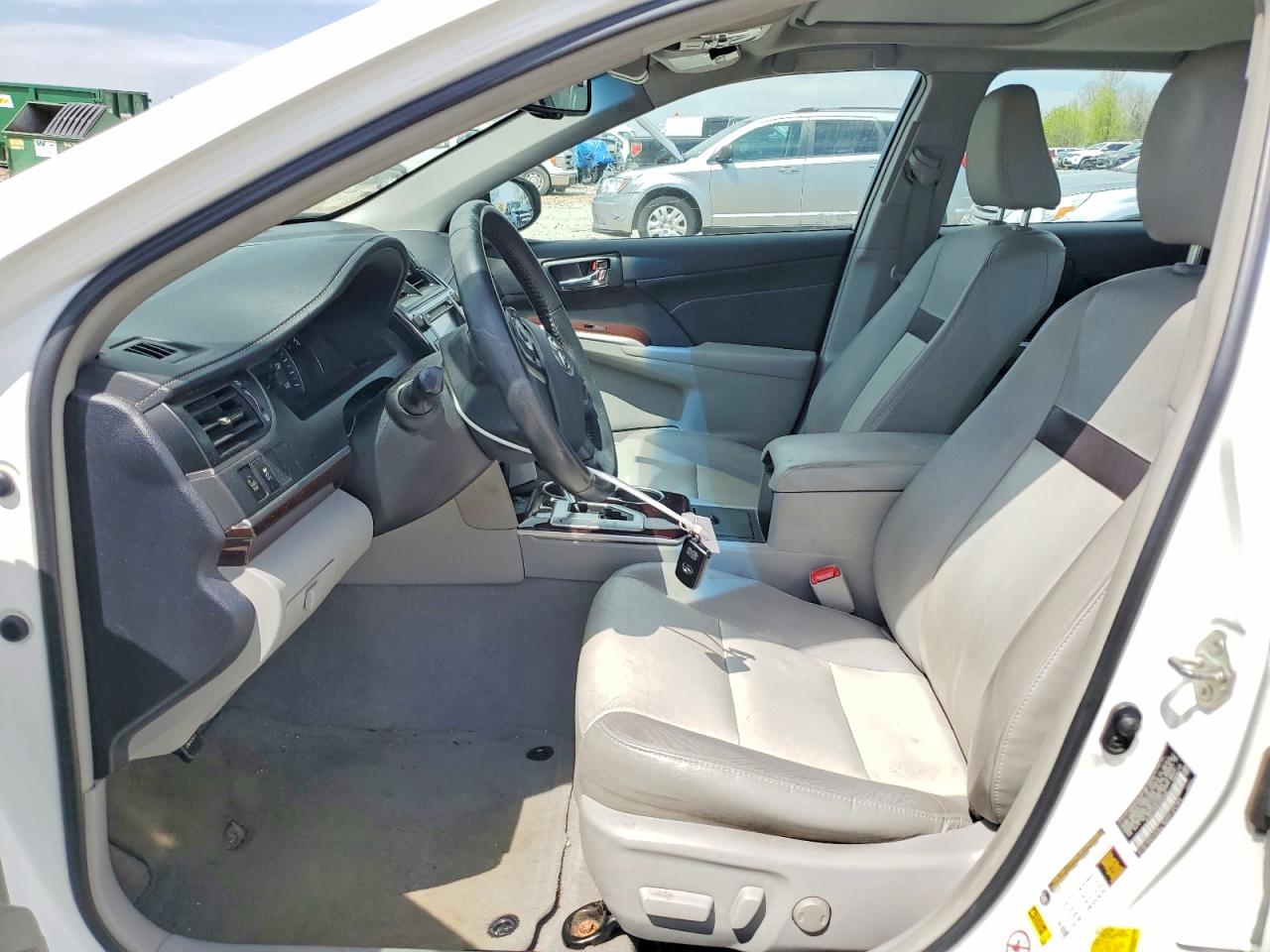 TOYOTA CAMRY 2014 — 8