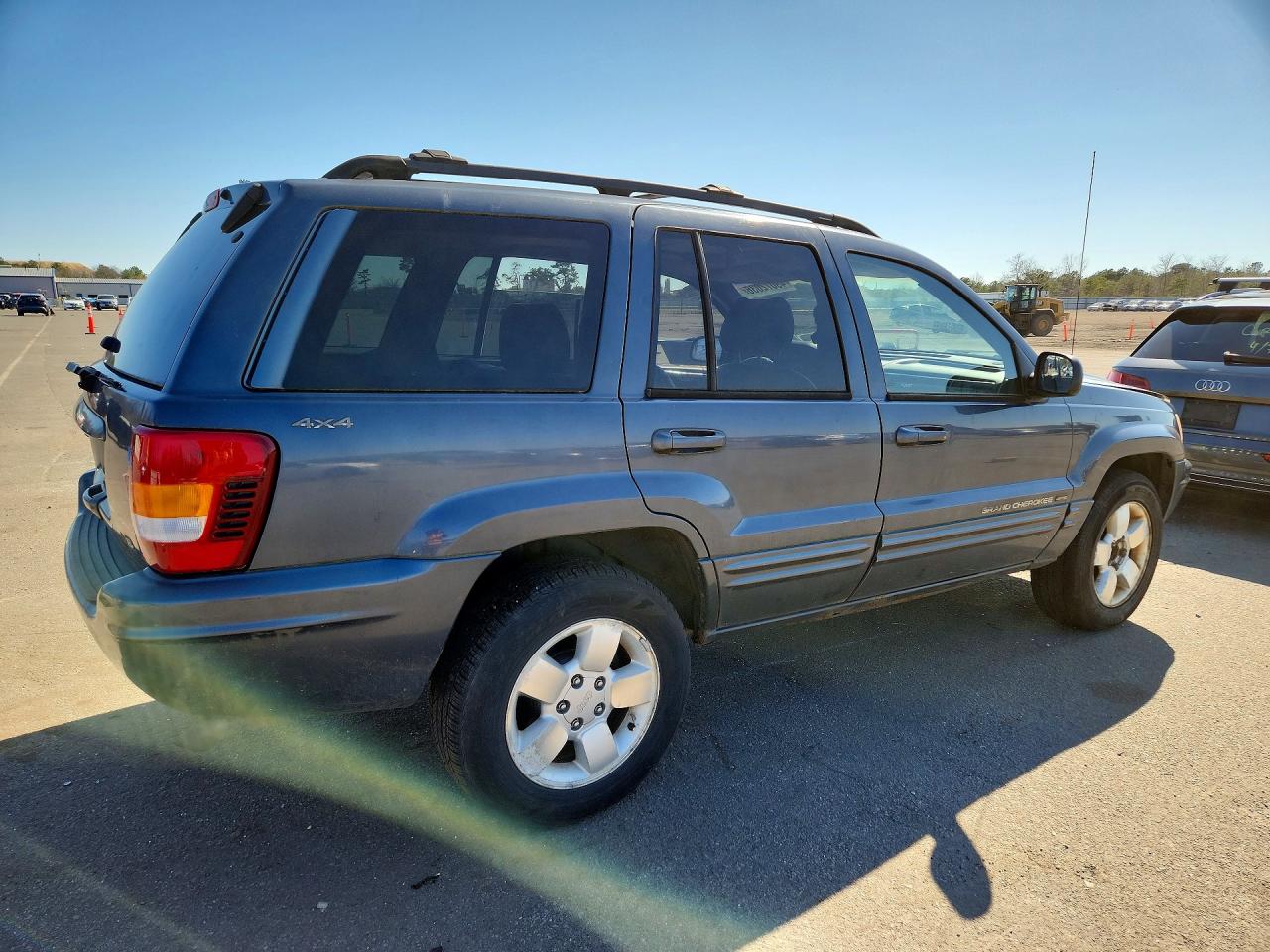 JEP CHEROKEE 2001 — 4