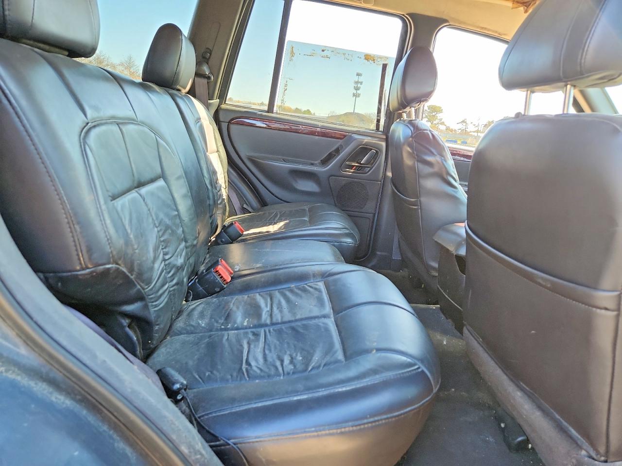 JEP CHEROKEE 2001 — 12