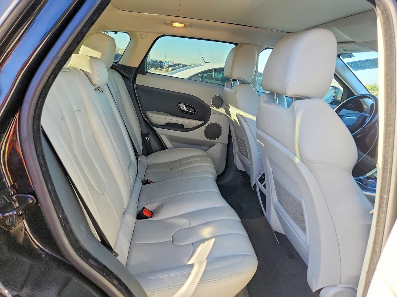 LAND ROVER RANGE ROVER EVOQUE 2015 — 11