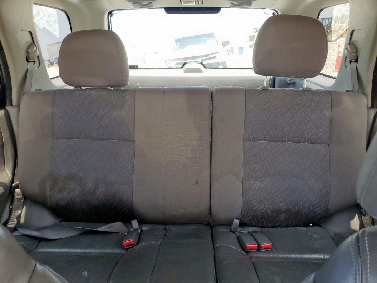 ISUZU RODEO 2004 — 11