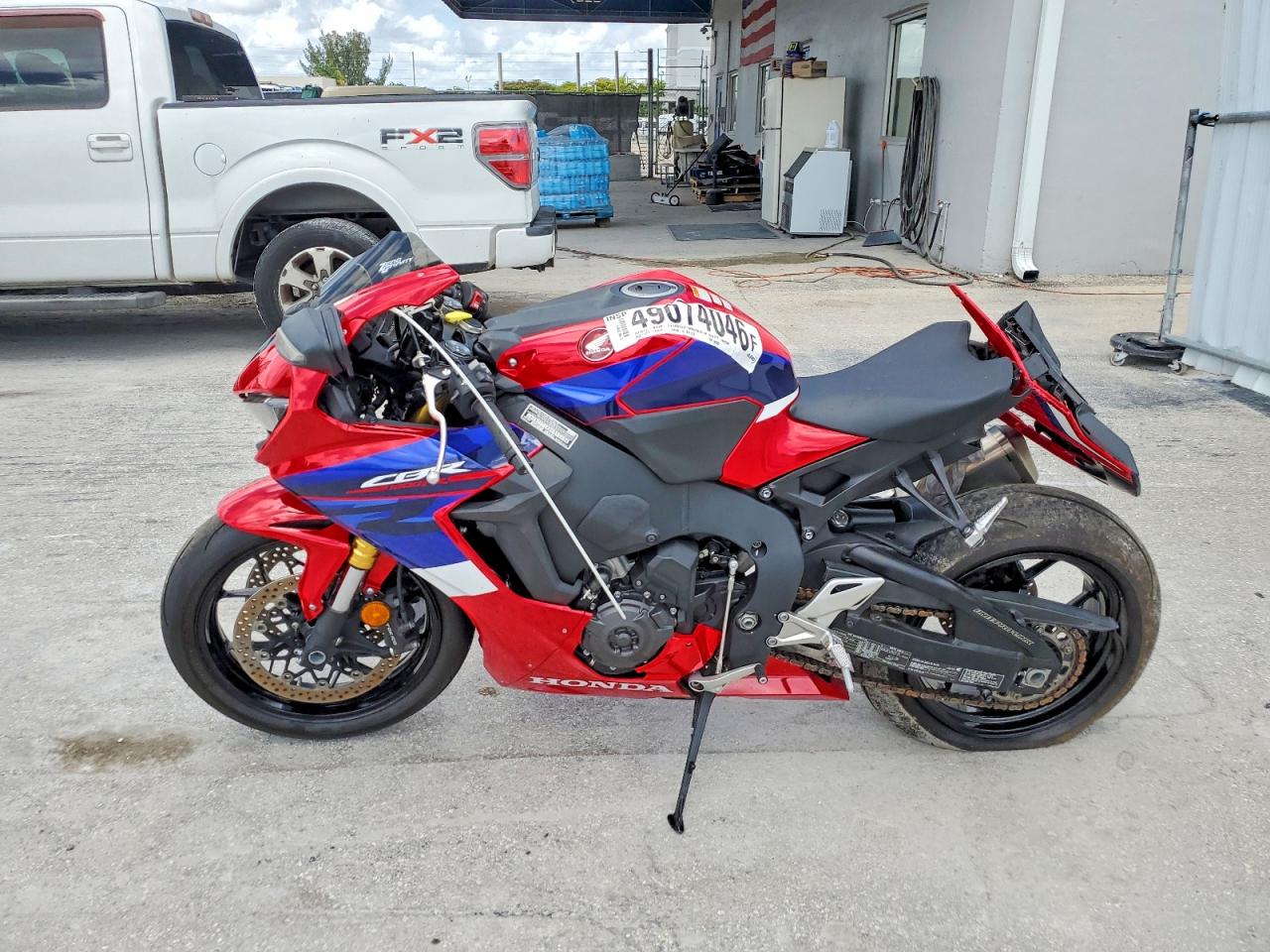 HONDA CBR1000 2022 — 4
