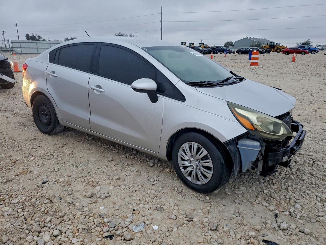 KIA RIO 2013 — 5