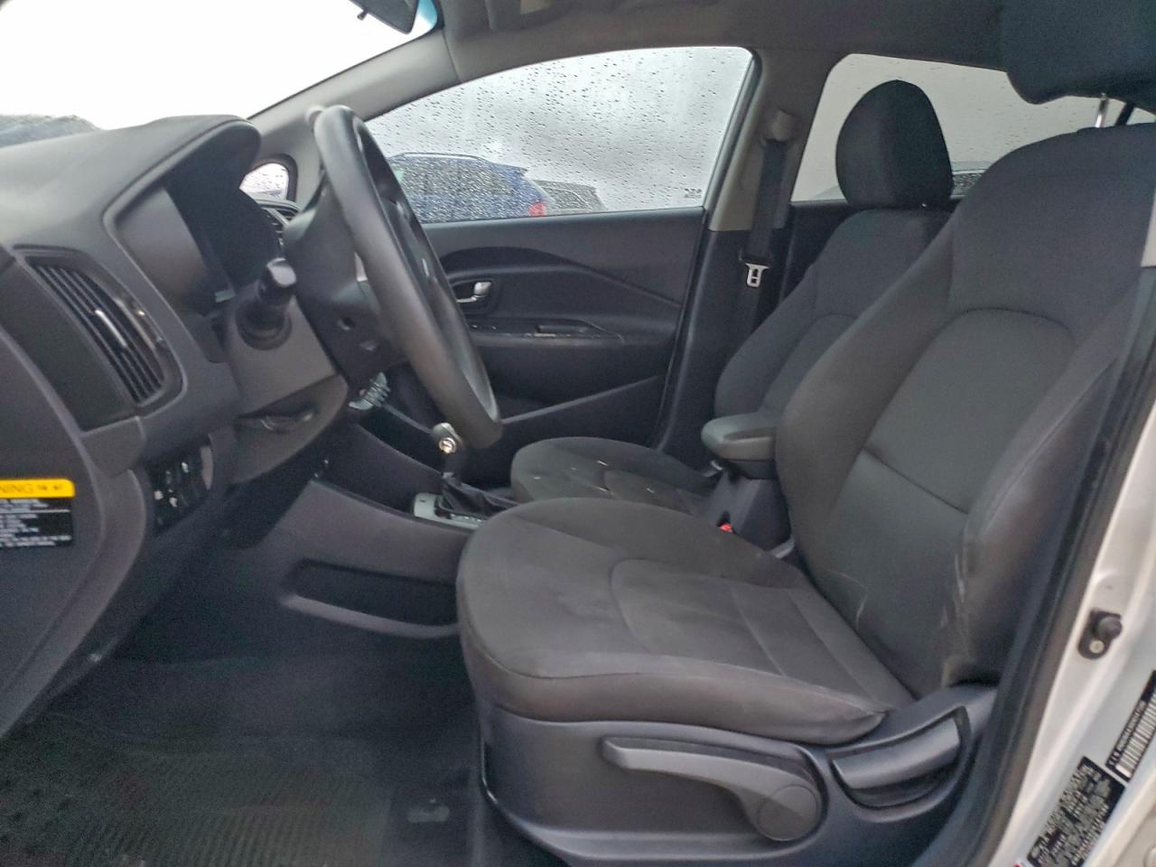 KIA RIO 2013 — 8