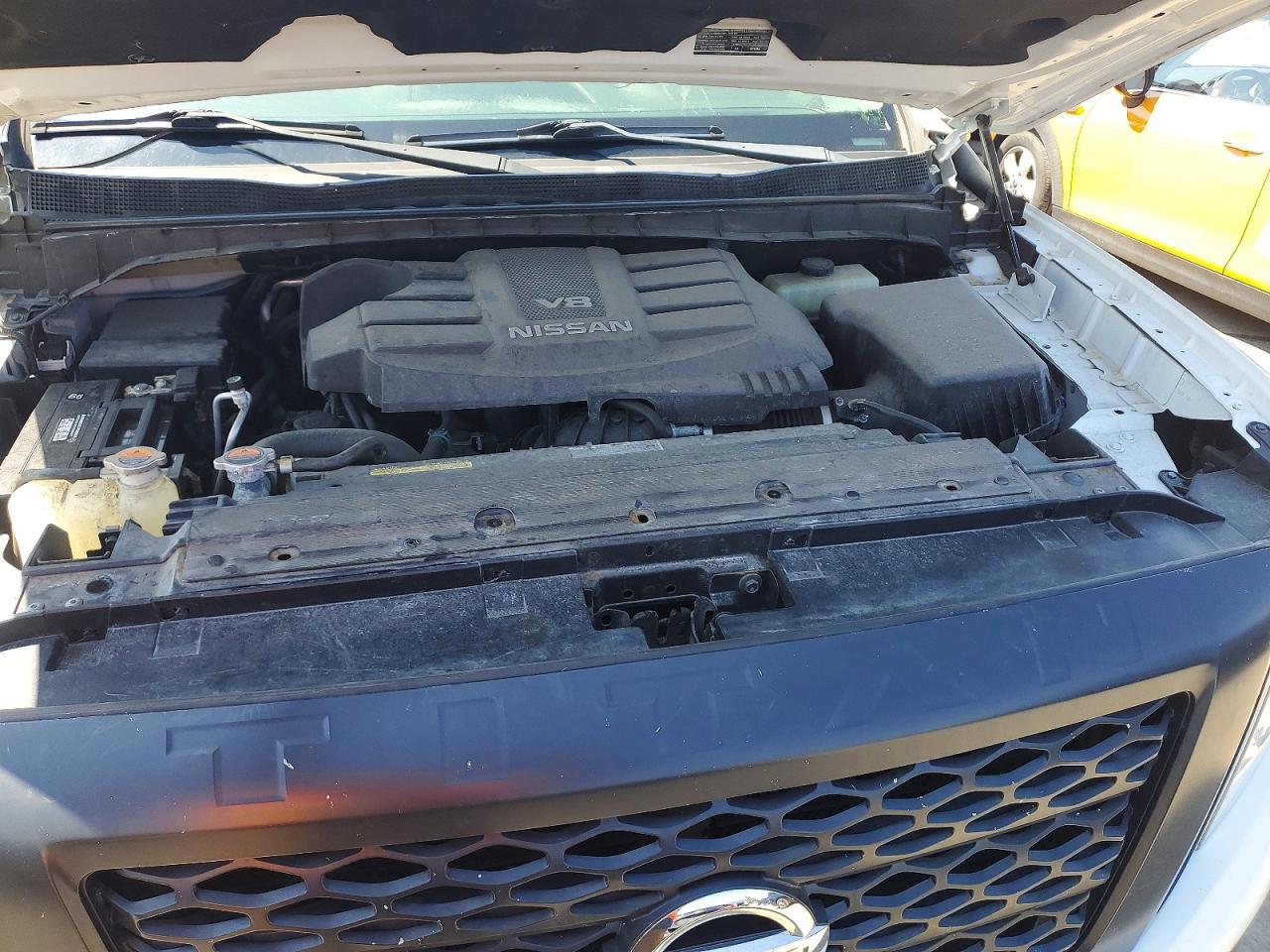 NISSAN TITAN 2019 — 12