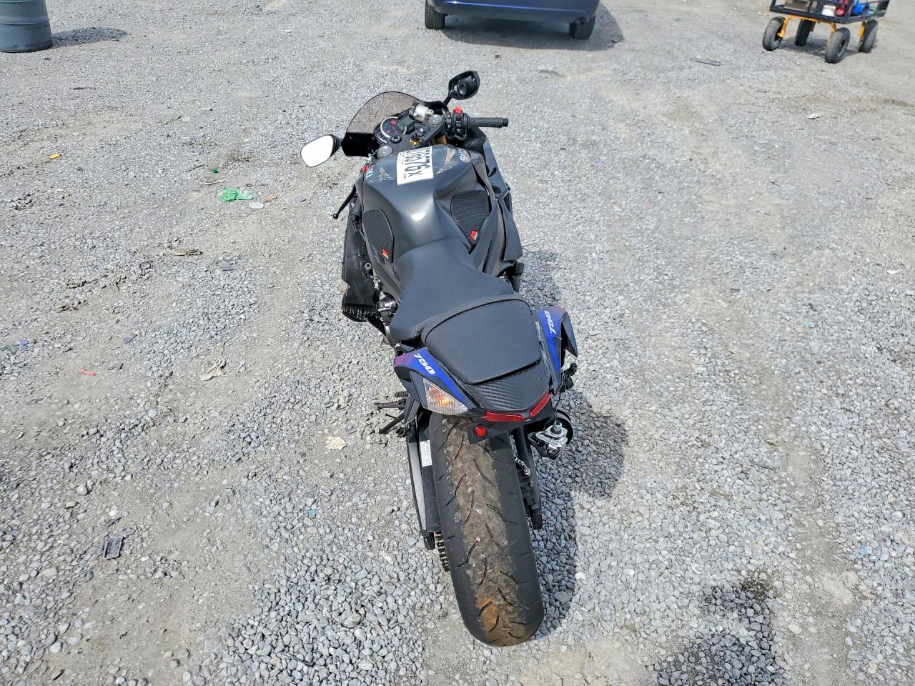 SUZUKI GSX-R750 2026 — 5