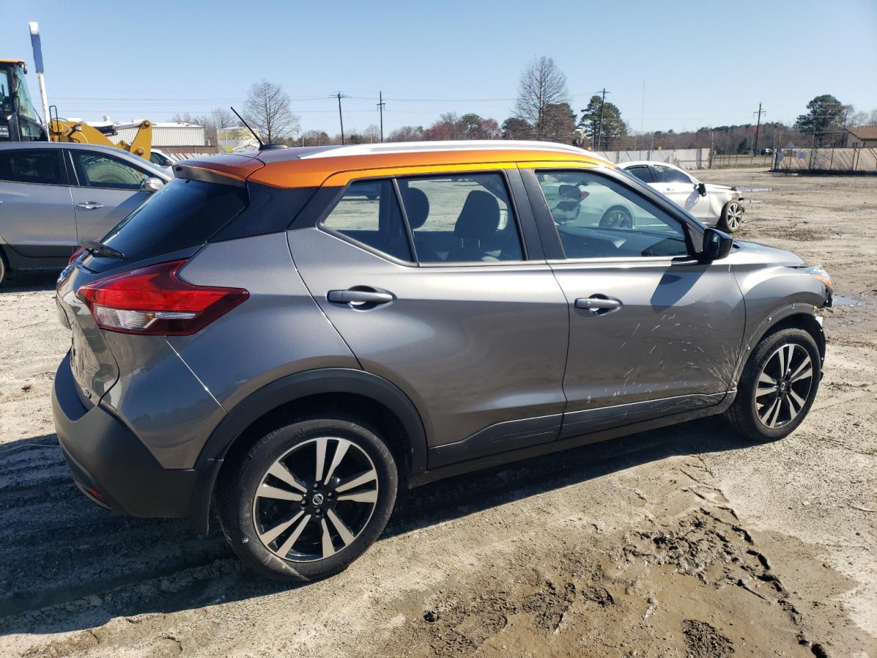 NISSAN KICKS 2019 — 4