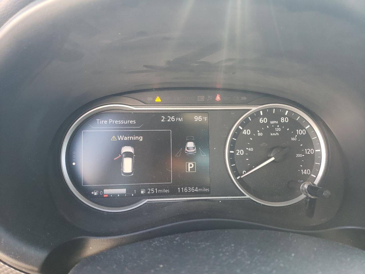 NISSAN KICKS 2019 — 10
