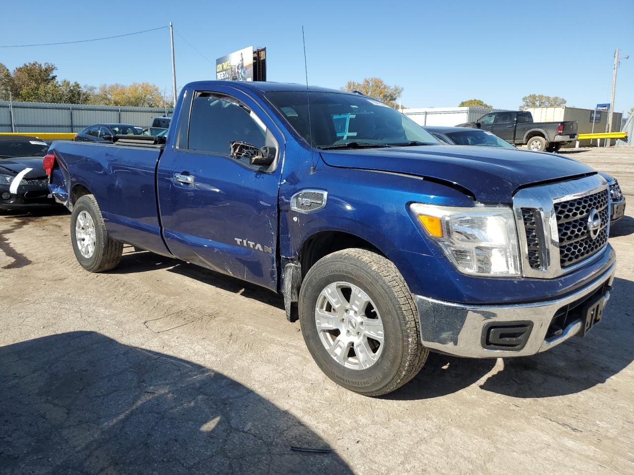 2017 NISSAN TITAN