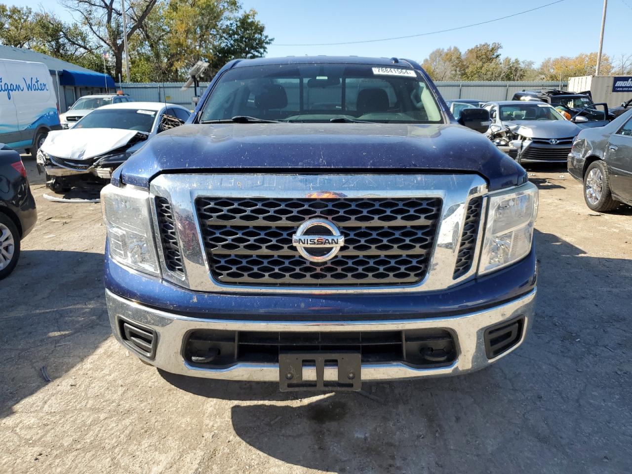 NISSAN TITAN 2017 — 6