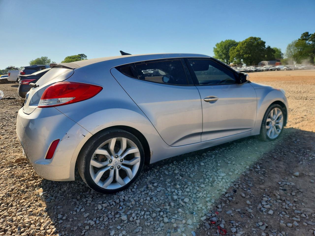 HYUNDAI VELOSTER 2013 — 4