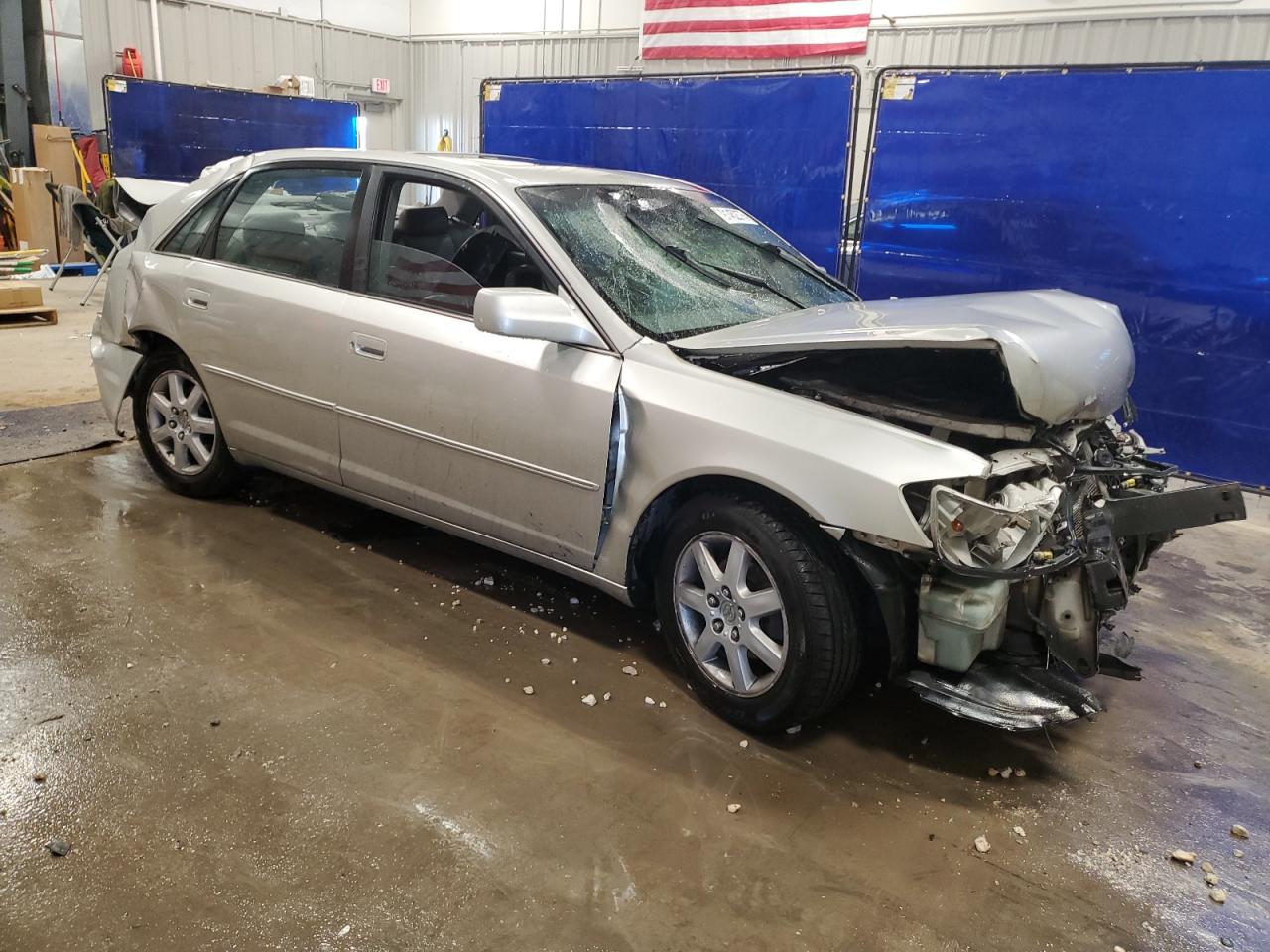 TOYOTA AVALON 2000 — 5