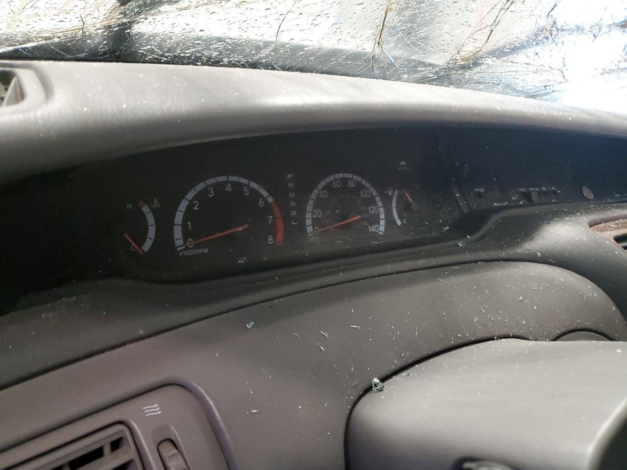 TOYOTA AVALON 2000 — 10
