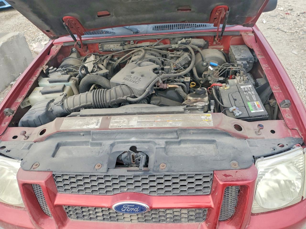 FORD EXPLORER 2002 — 13