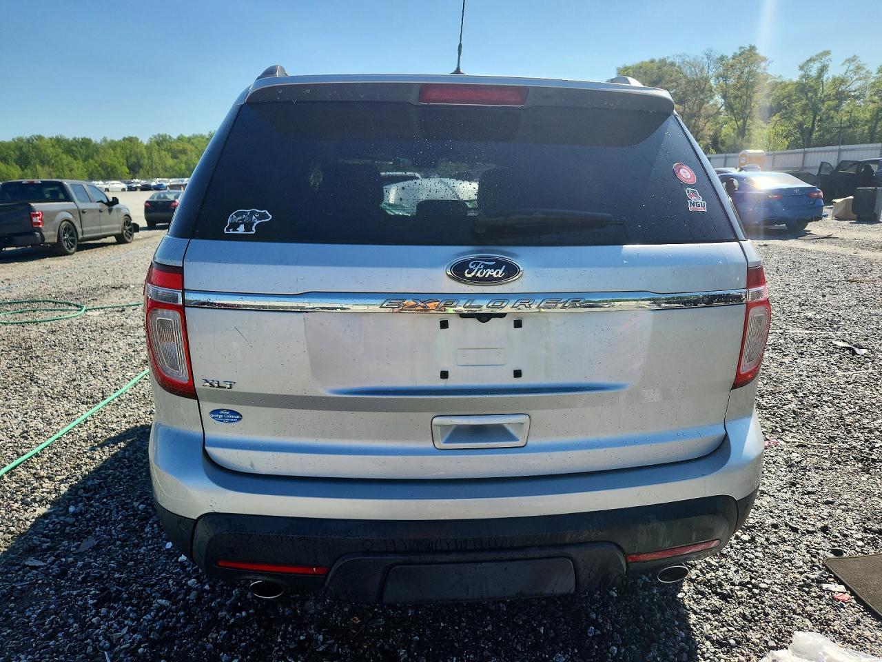 FORD EXPLORER 2011 — 7