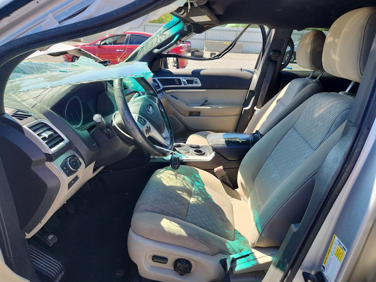 FORD EXPLORER 2011 — 8