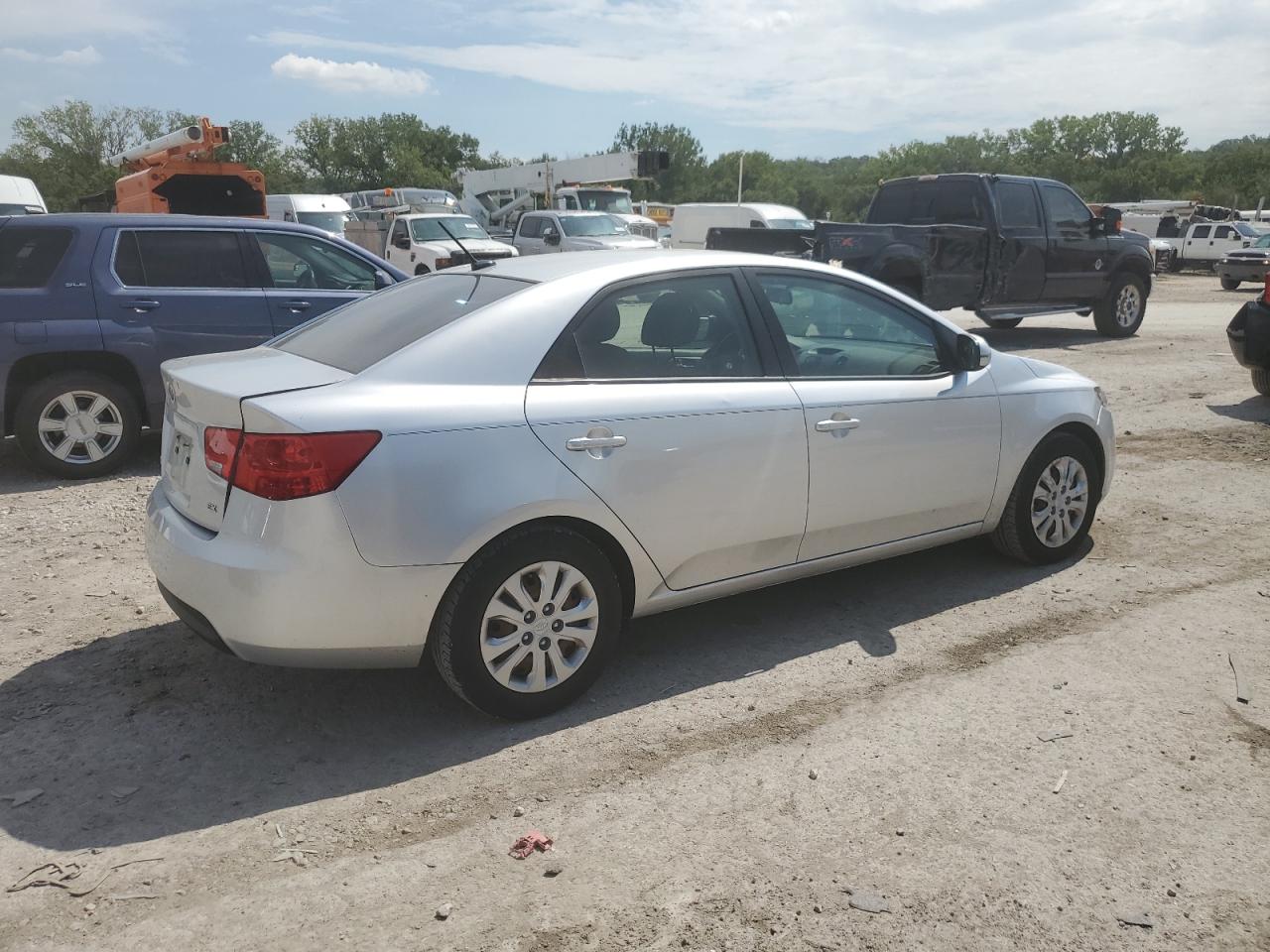 KIA FORTE 2013 — 4