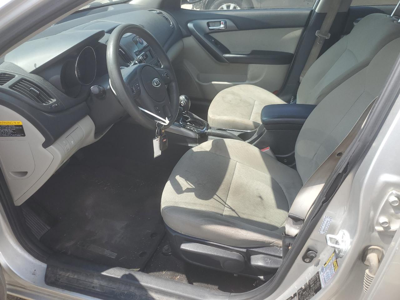 KIA FORTE 2013 — 8
