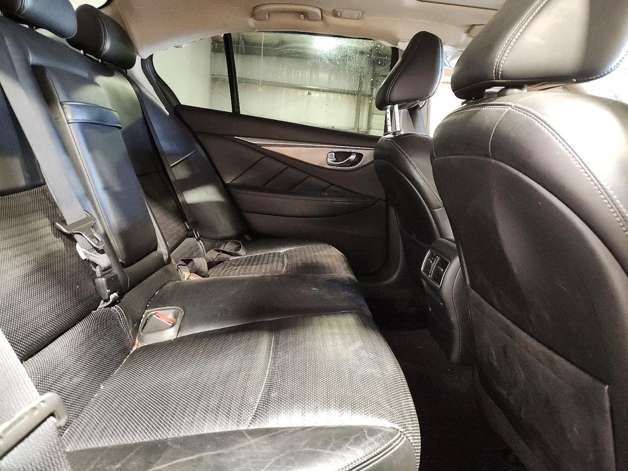 INFINITI Q50 2016 — 11