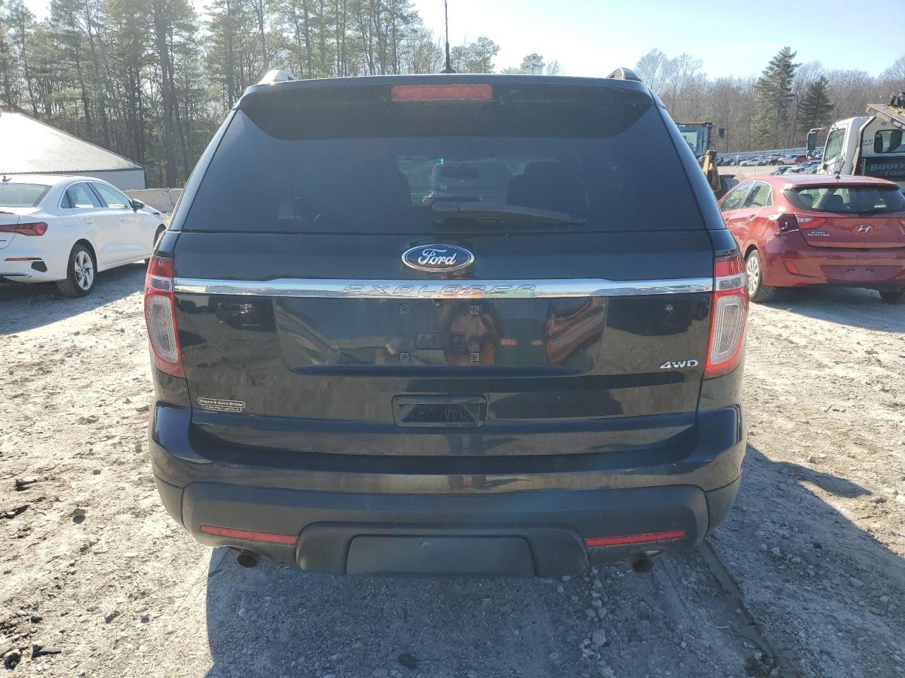 FORD EXPLORER 2012 — 7