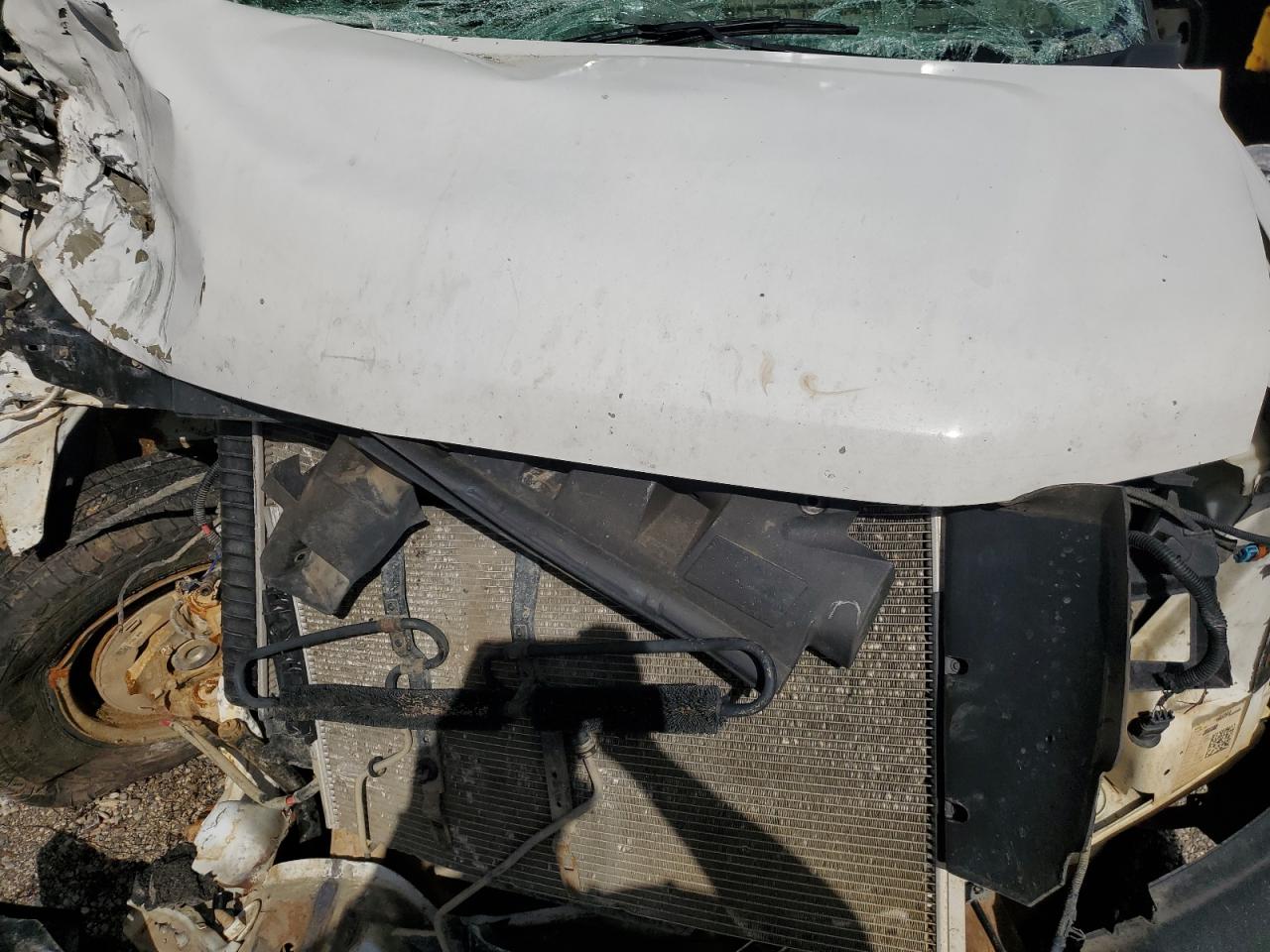 GMC SAVANA 2019 — 13
