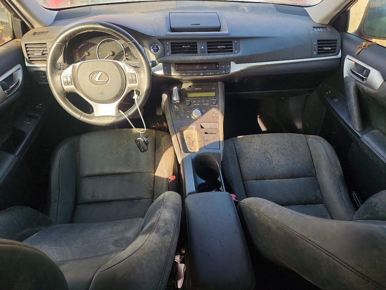 LEXUS CT 200H 2012 — 9