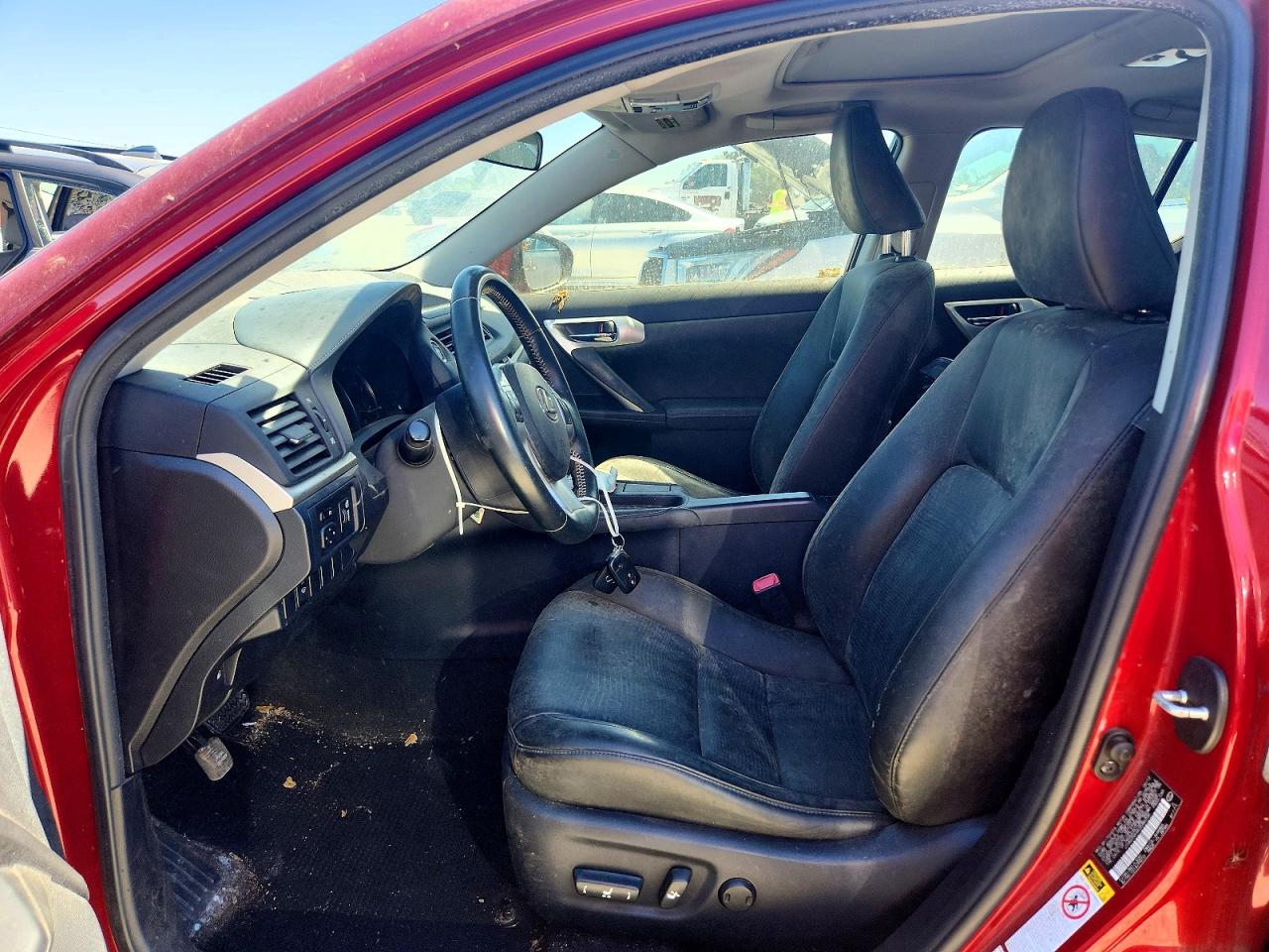 LEXUS CT 200H 2012 — 8