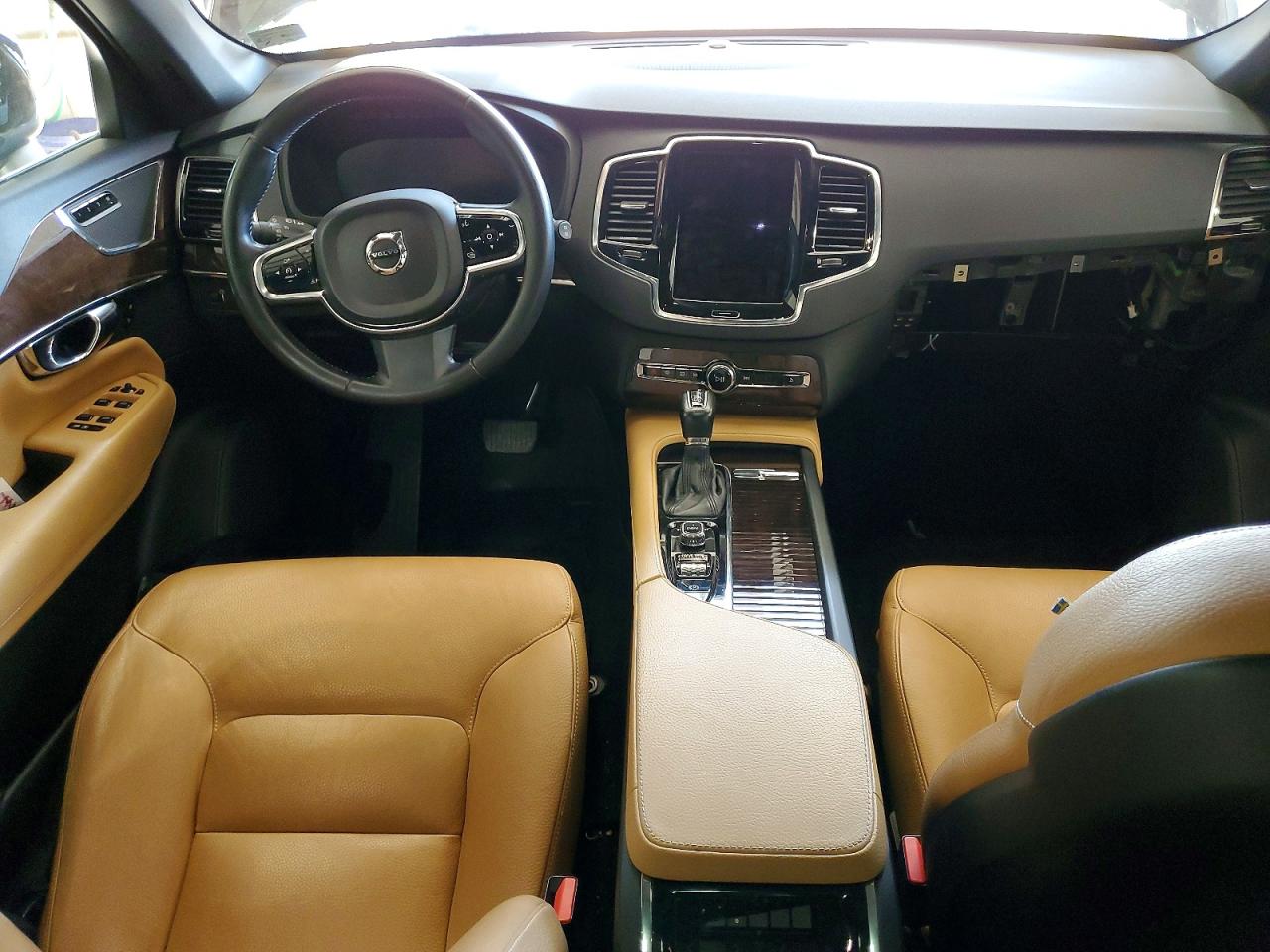 VOLVO XC90 2016 — 9