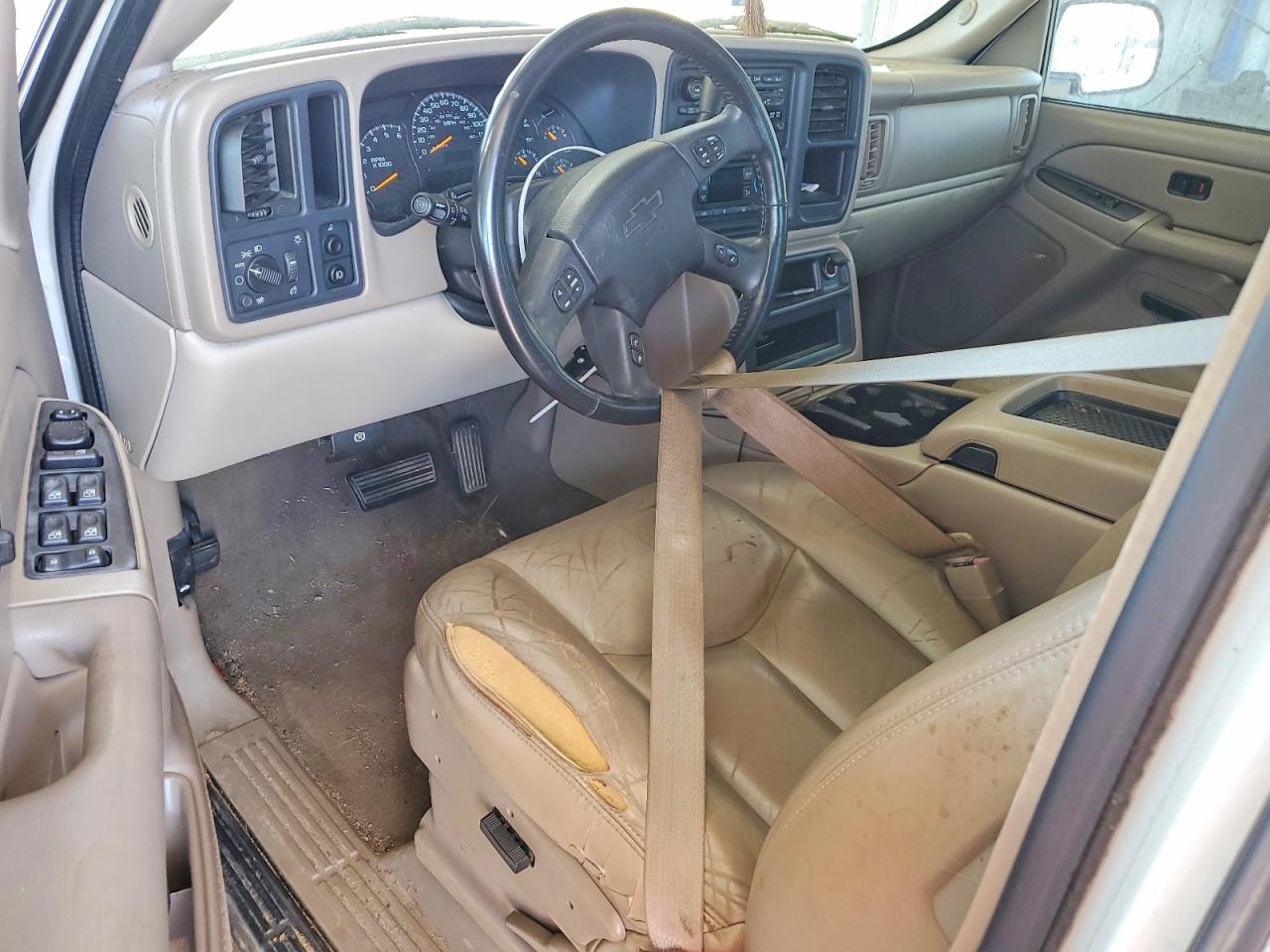 CHEVROLET AVALANCHE 2005 — 9
