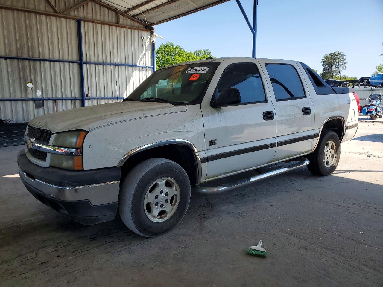 CHEVROLET AVALANCHE 2005 — 2