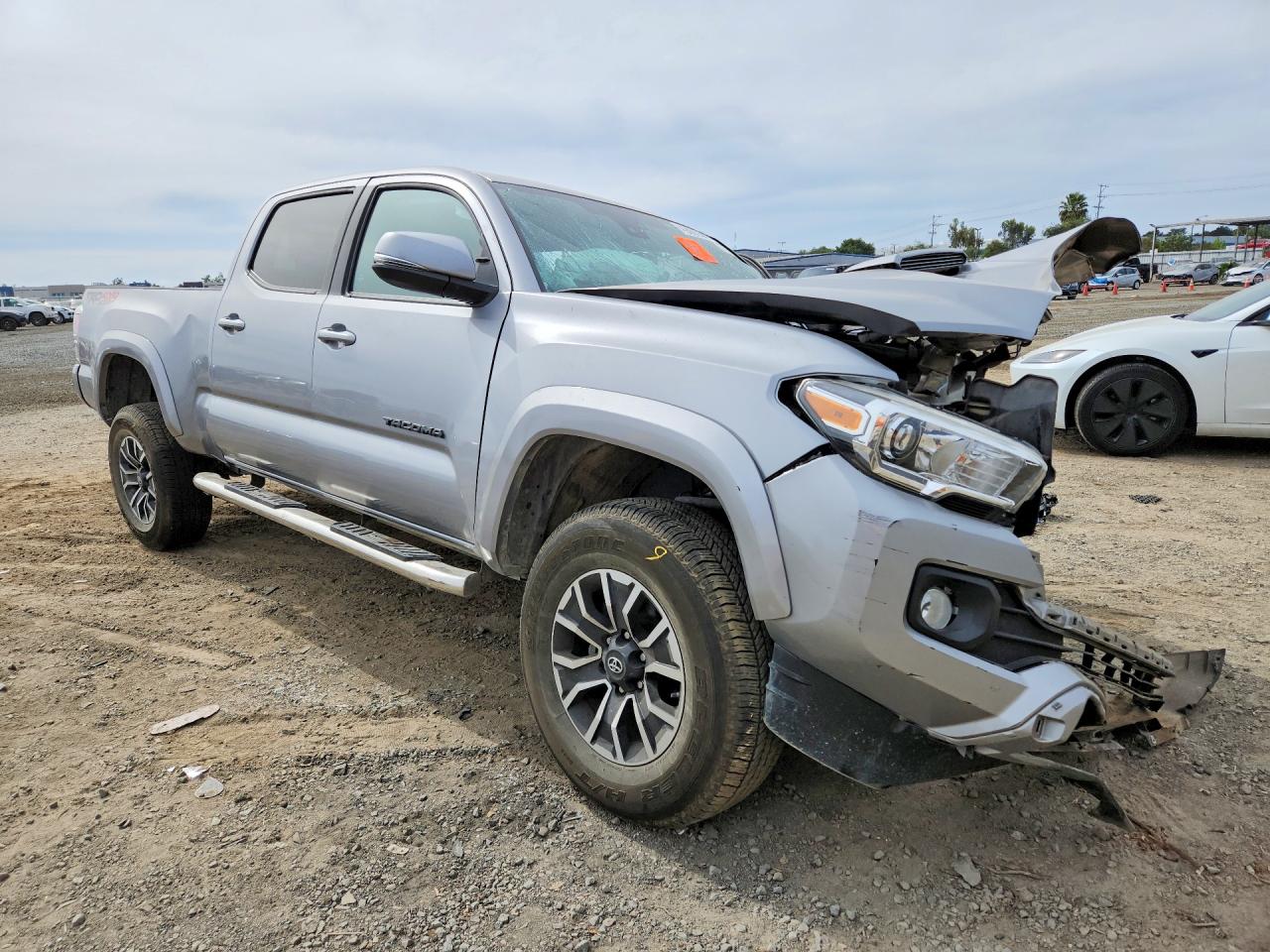 TOYOTA TACOMA 2020 — 5