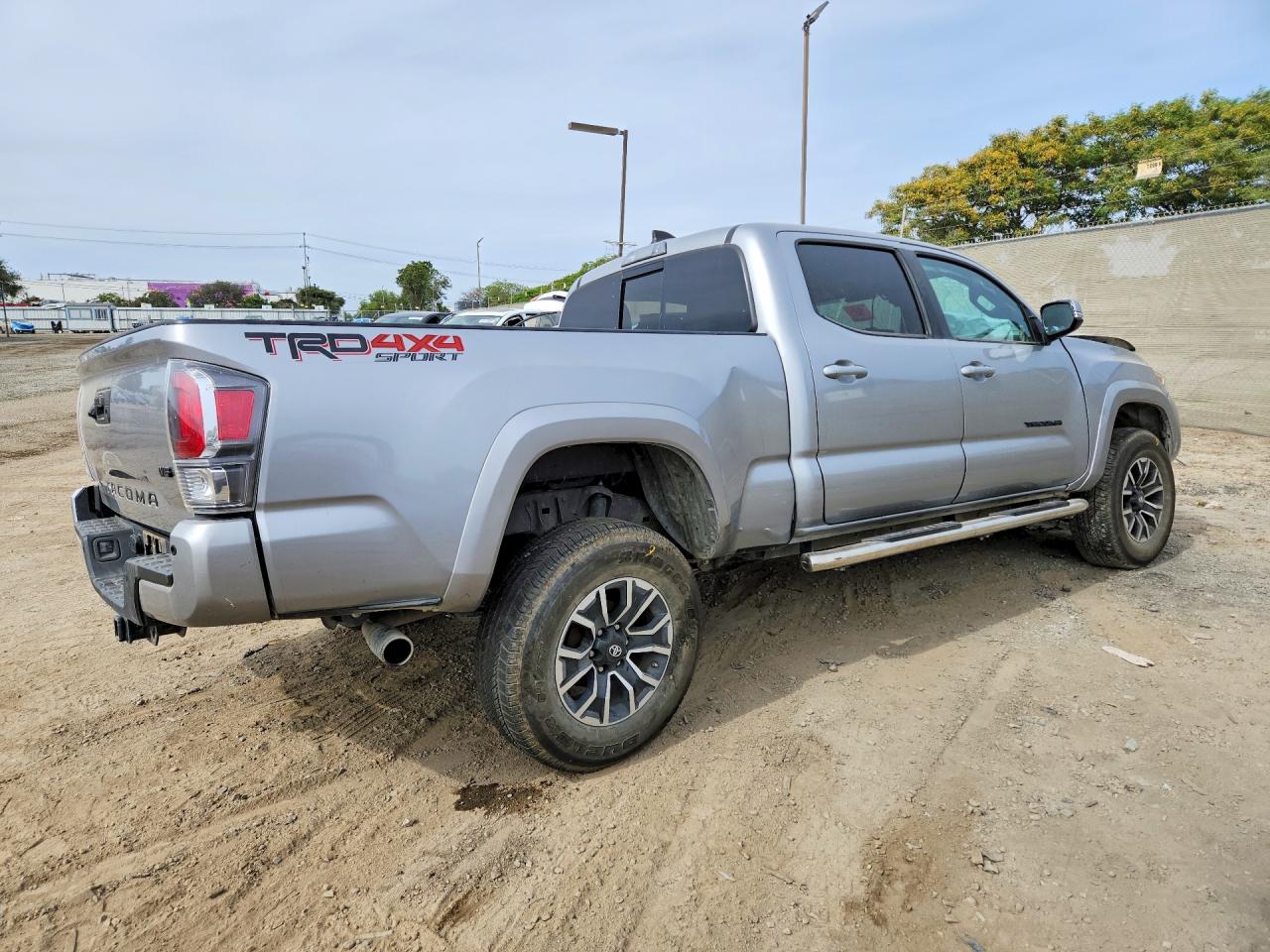 TOYOTA TACOMA 2020 — 4