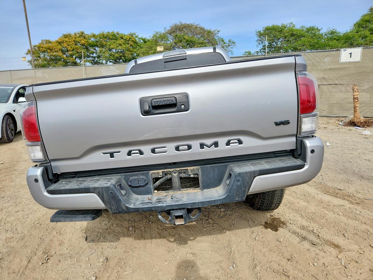 TOYOTA TACOMA 2020 — 7