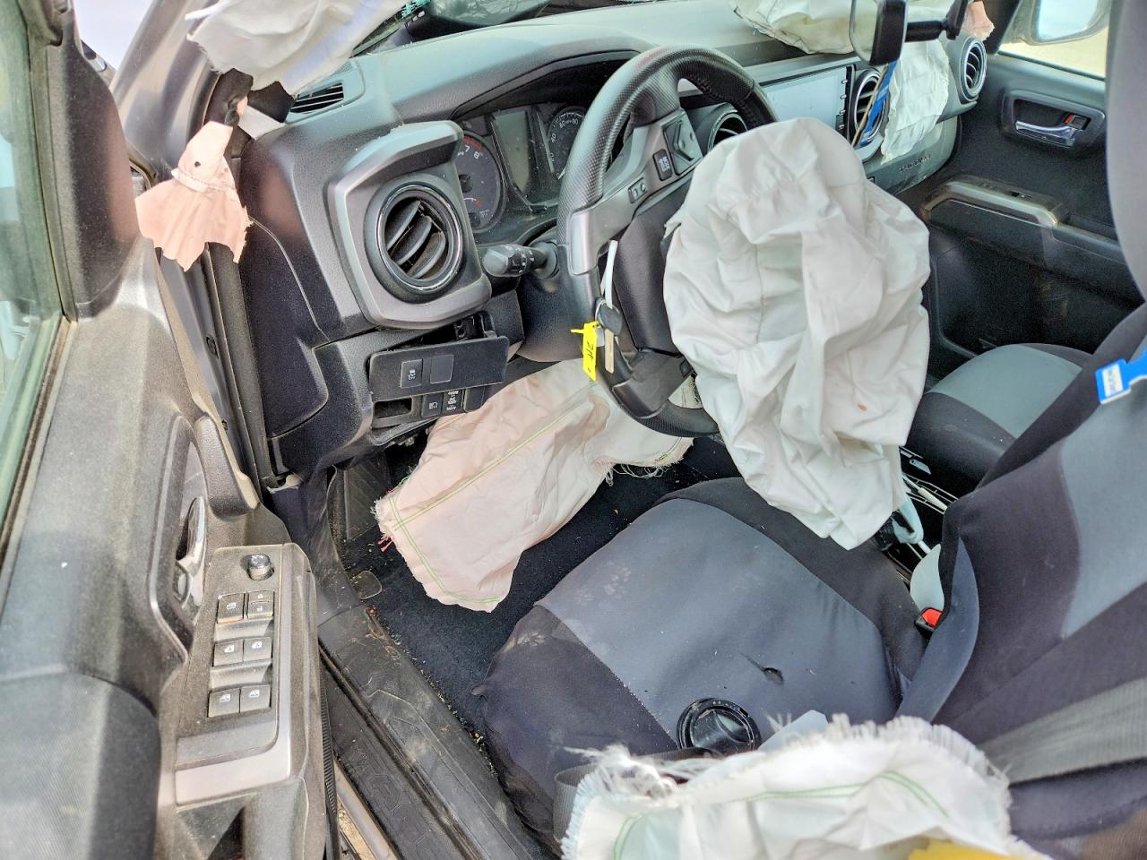 TOYOTA TACOMA 2020 — 9