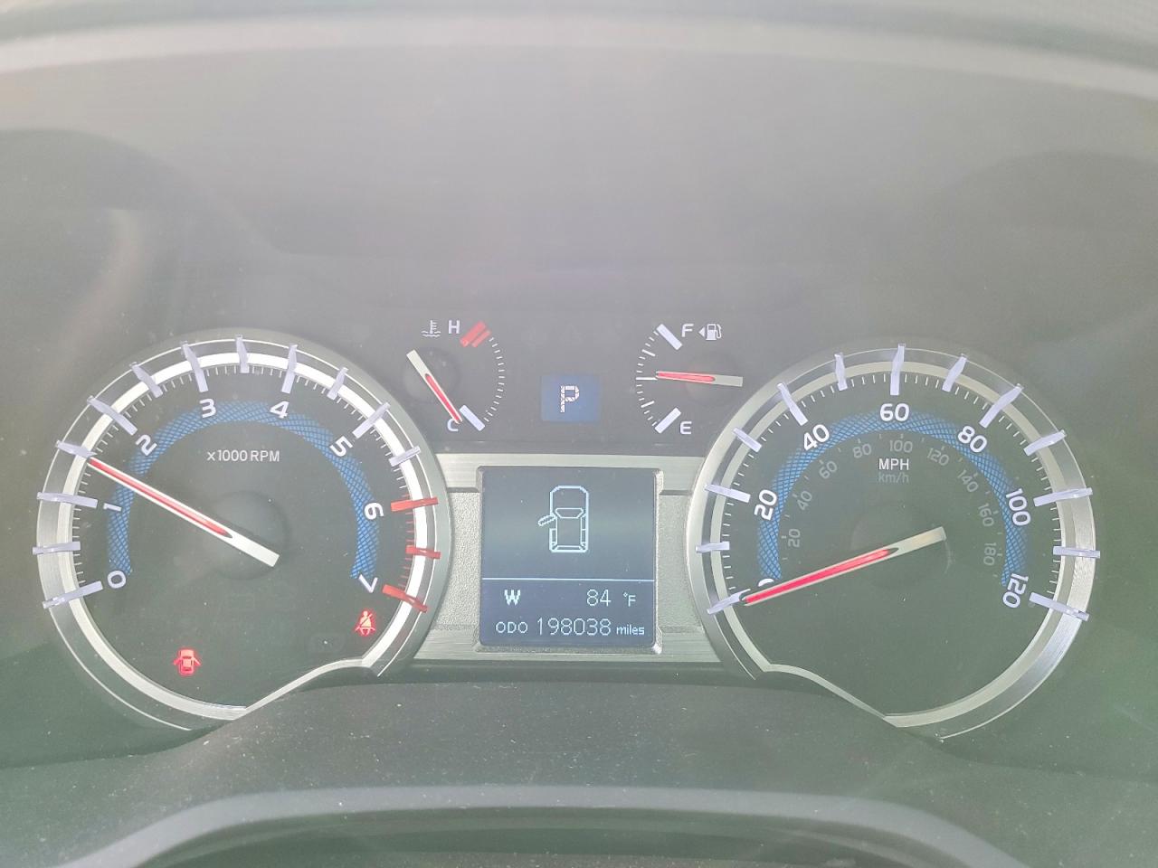 TOYOTA 4RUNNER 2019 — 10