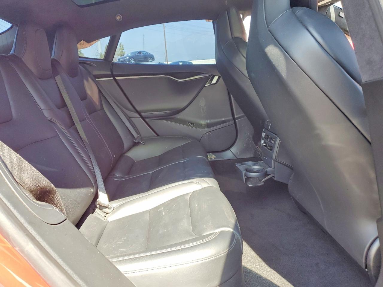 TESLA MODEL S 2019 — 11