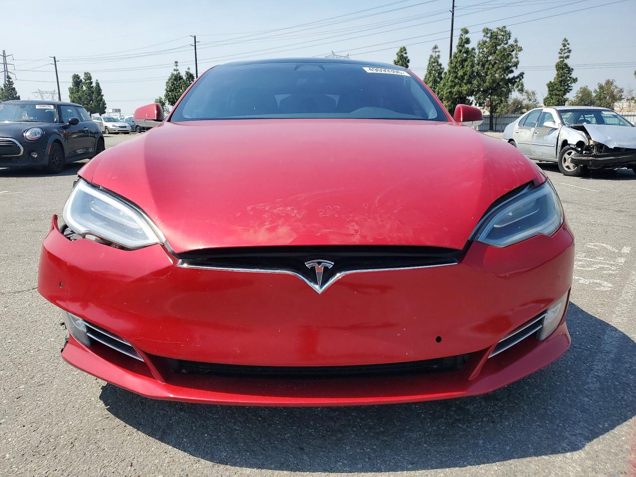 TESLA MODEL S 2019 — 6